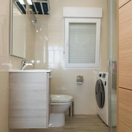Apartment First Line P. Banus Sleeps 4