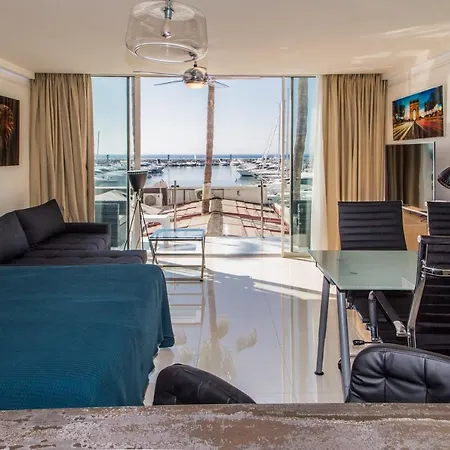Apartment First Line P. Banus Sleeps 4 *