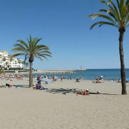Apartment First Line P. Banus Sleeps 4