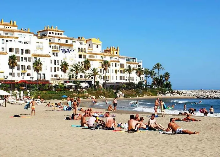 First Line P. Banus Sleeps 4 Apartment *